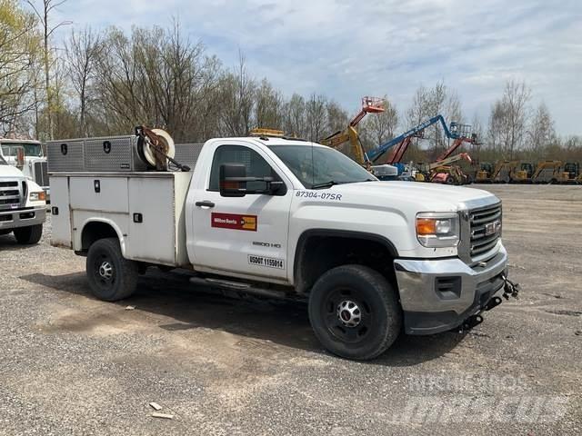 GMC 2500 HD شاحنات خفيفة/مفصلية الجوانب