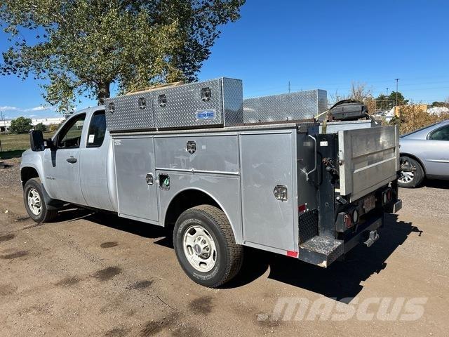 GMC 2500 HD شاحنات خفيفة/مفصلية الجوانب