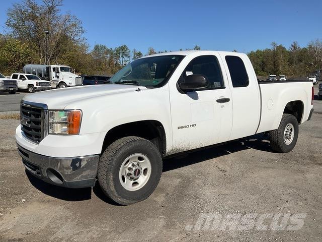 GMC 2500 HD شاحنات خفيفة/مفصلية الجوانب