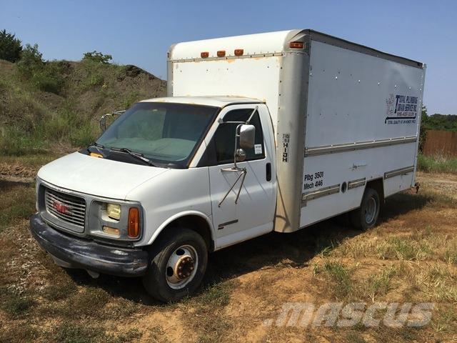 GMC 3500 شاحنات ذات هيكل صندوقي