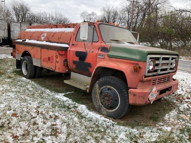 GMC 6000 شاحنات ذات صهاريج