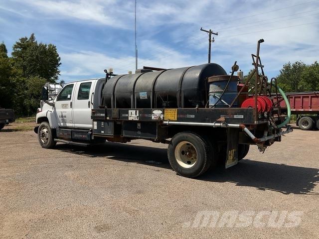 GMC 7500 شاحنات ذات صهاريج