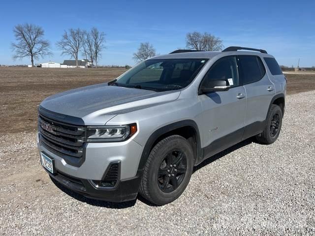 GMC Acadia سيارات