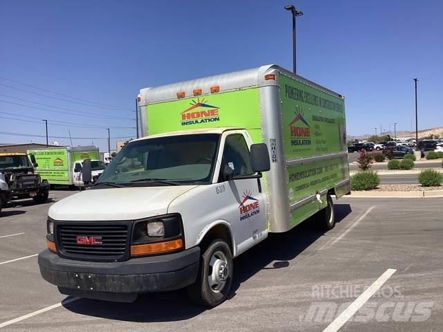 GMC C3500 شاحنات ذات هيكل صندوقي