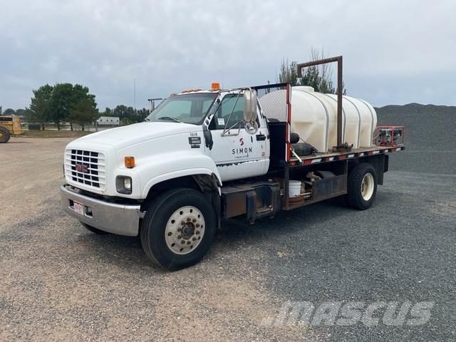 GMC C7500 شاحنات مسطحة/مفصلية الجوانب