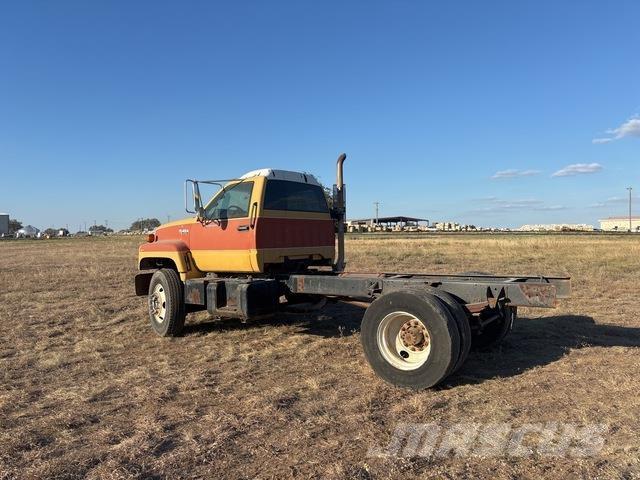 GMC Topkick كابينة والداخلية