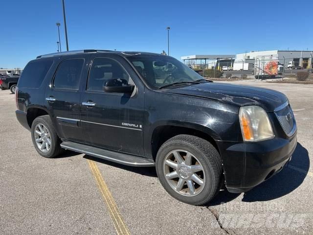GMC Yukon سيارات