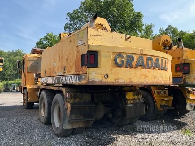 Gradall XL4100 حفارات بعجل
