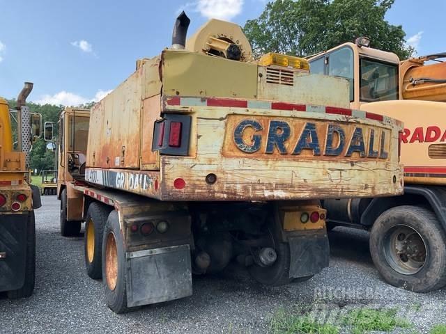 Gradall XL4100 حفارات بعجل