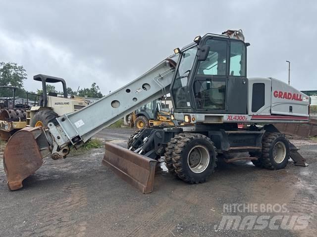Gradall XL4300 حفارات بعجل