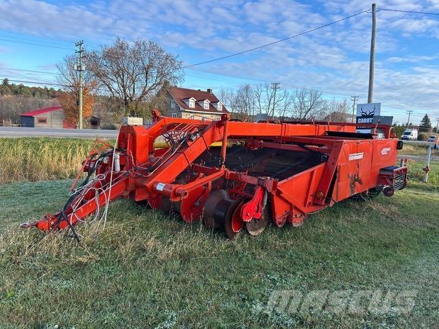 Grimme KS 3600 العزاقات