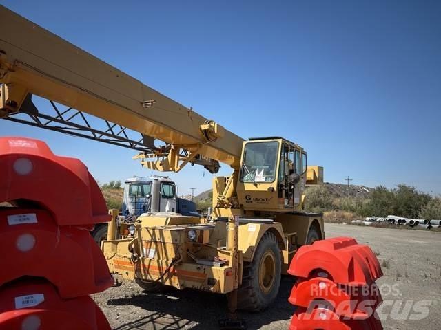 Grove RT528C رافعات الطرق الوعرة