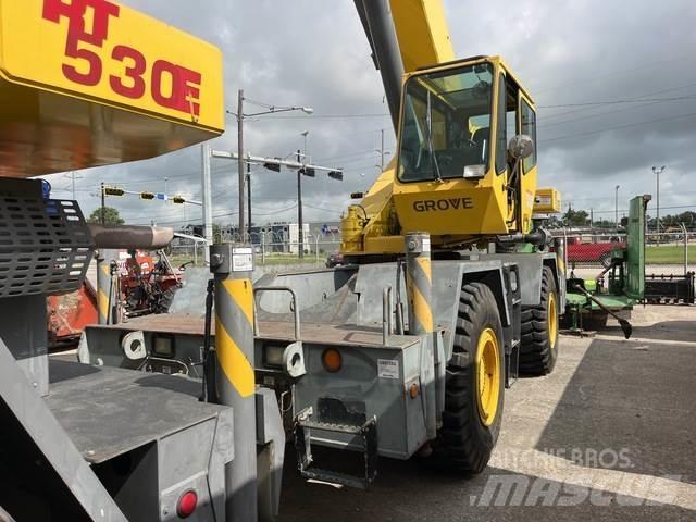 Grove RT530E رافعات الطرق الوعرة
