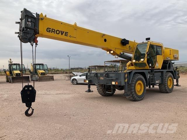 Grove RT530E-2 رافعات الطرق الوعرة