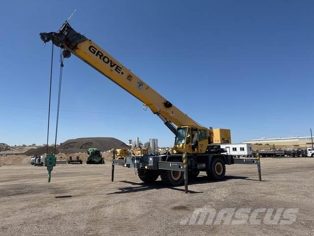 Grove RT535E رافعات الطرق الوعرة