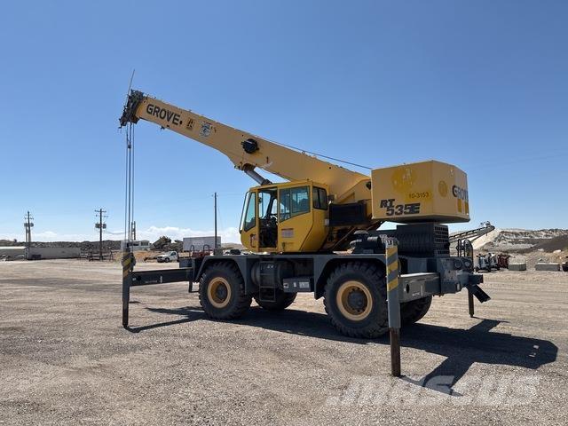 Grove RT535E رافعات الطرق الوعرة