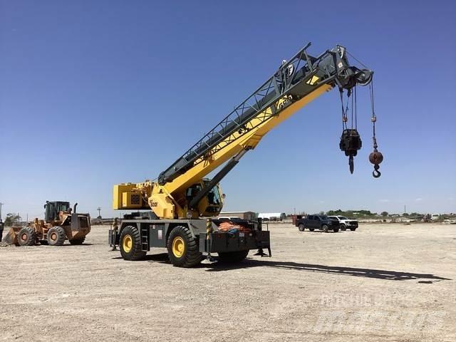 Grove RT600E رافعات الطرق الوعرة