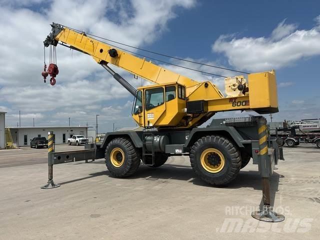 Grove RT600E رافعات الطرق الوعرة