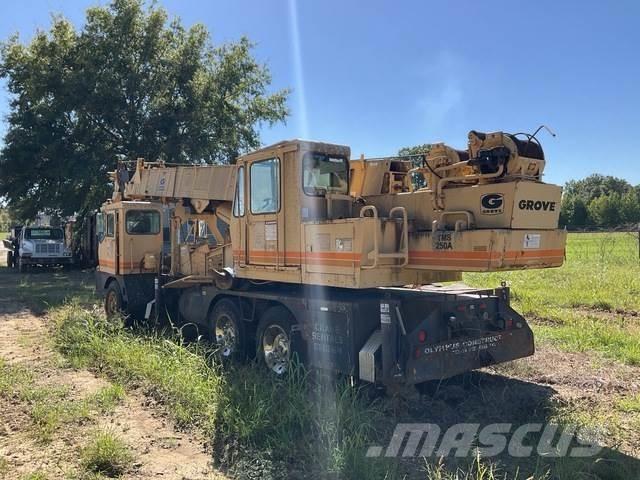 Grove TMS 250A رافعات مجنزرة