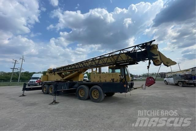 Grove TMS-300B رافعات مجنزرة