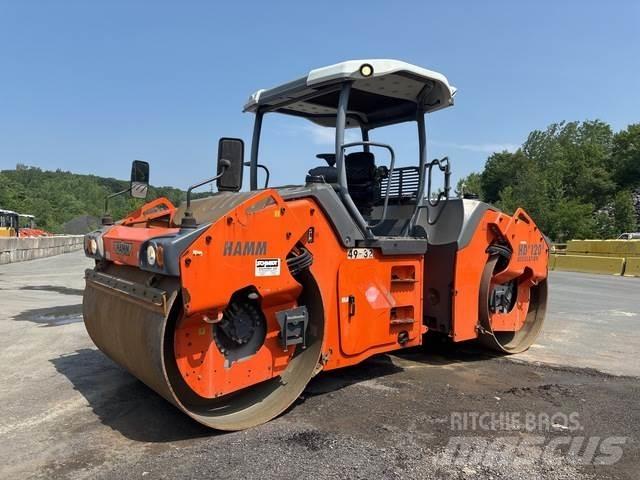 Hamm HD120i مداحل ثنائية الاسطوانة
