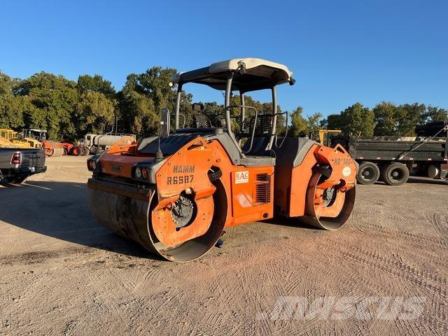 Hamm HD140VV مداحل ثنائية الاسطوانة