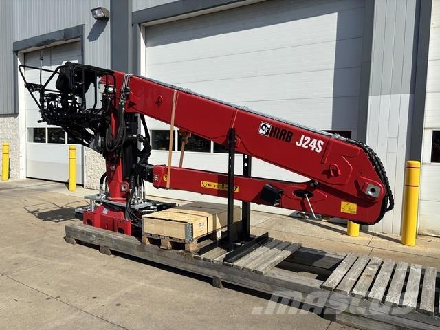 Hiab J24S 85 رافعات الطرق الوعرة