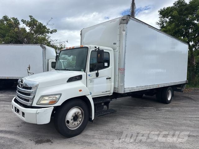 Hino  شاحنات ذات هيكل صندوقي