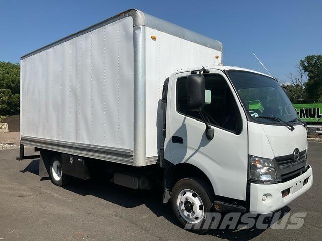 Hino 155 شاحنات ذات هيكل صندوقي