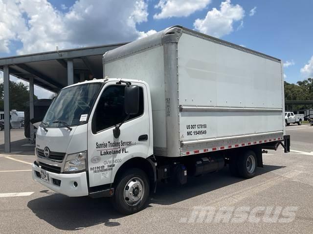 Hino 155 شاحنات ذات هيكل صندوقي