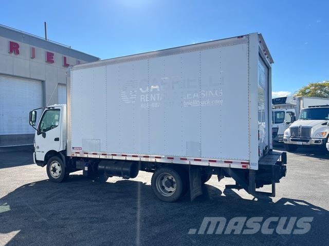 Hino 195 شاحنات ذات هيكل صندوقي