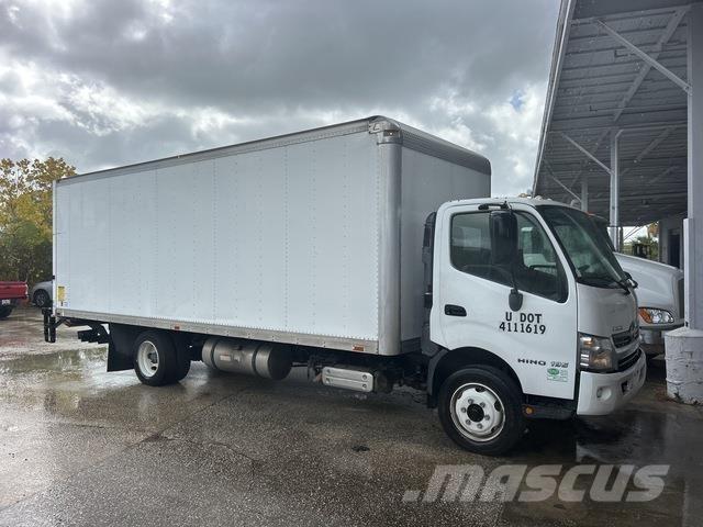 Hino 195 شاحنات ذات هيكل صندوقي