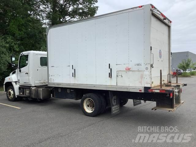 Hino 258 شاحنات ذات هيكل صندوقي