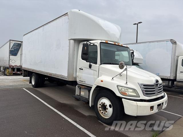 Hino 258 شاحنات ذات هيكل صندوقي