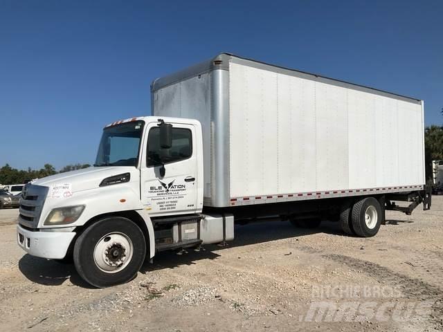 Hino 268 شاحنات ذات هيكل صندوقي