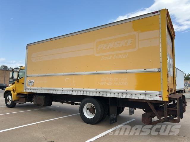 Hino 268 شاحنات ذات هيكل صندوقي