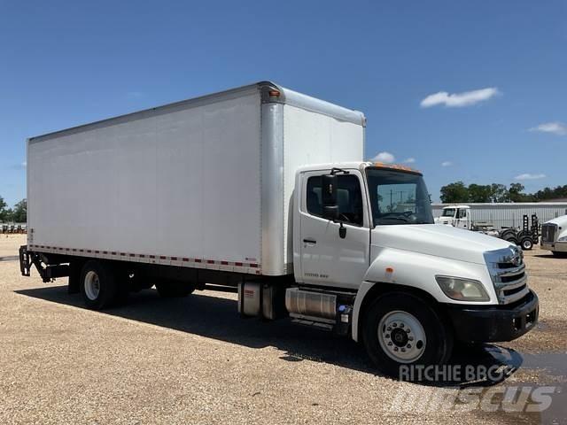 Hino 268 شاحنات ذات هيكل صندوقي