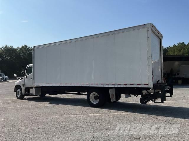 Hino 268 شاحنات ذات هيكل صندوقي