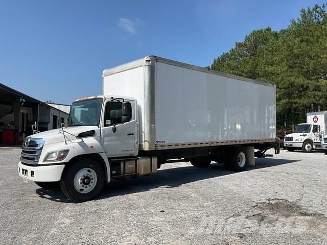 Hino 268 شاحنات ذات هيكل صندوقي
