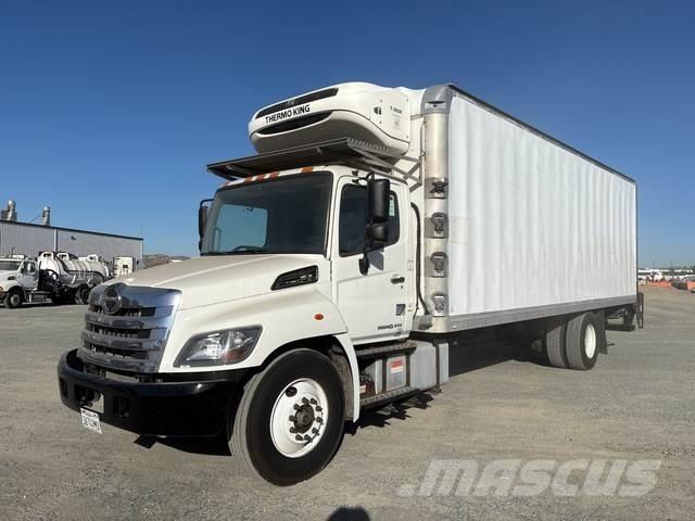 Hino 268 شاحنات بدرجة حرارة قابلة للضبط