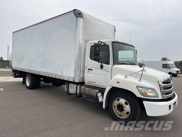 Hino 268 شاحنات ذات هيكل صندوقي
