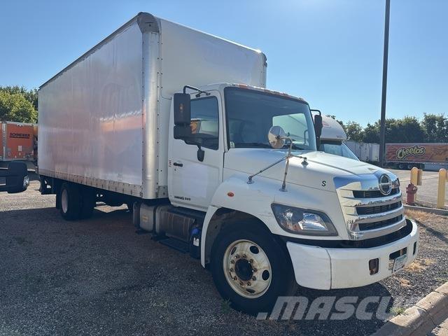 Hino 268 شاحنات ذات هيكل صندوقي