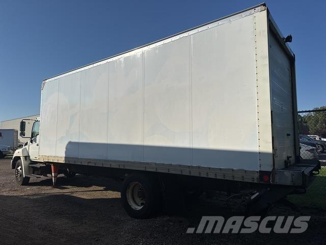 Hino 268 شاحنات ذات هيكل صندوقي