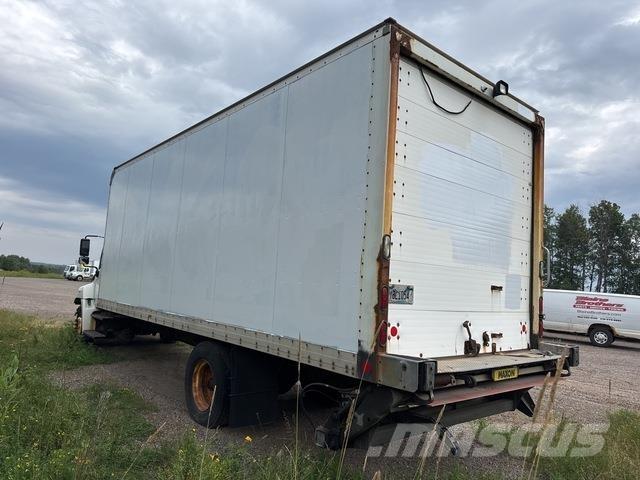 Hino 268 شاحنات ذات هيكل صندوقي