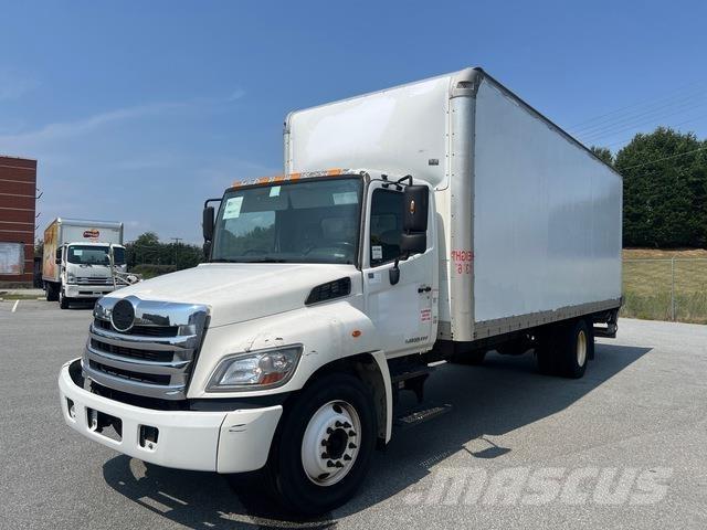 Hino 268 شاحنات ذات هيكل صندوقي