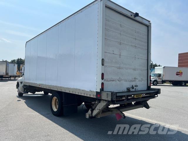 Hino 268 شاحنات ذات هيكل صندوقي