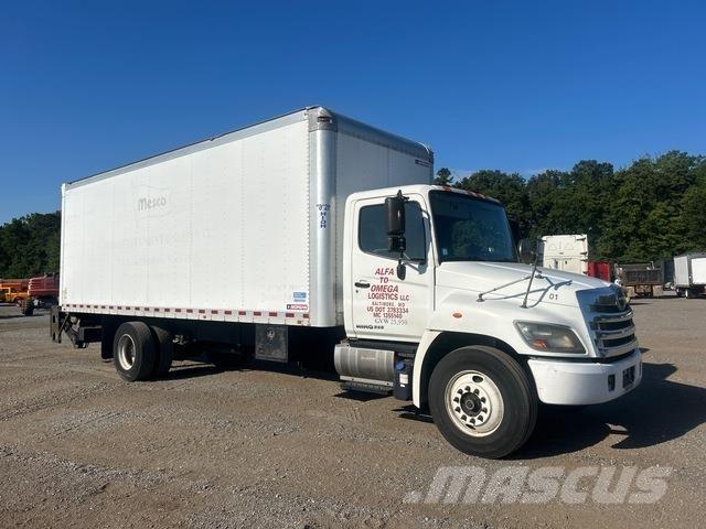 Hino 268 شاحنات ذات هيكل صندوقي