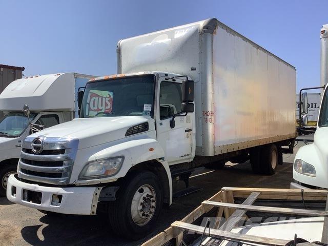 Hino 268 شاحنات ذات هيكل صندوقي