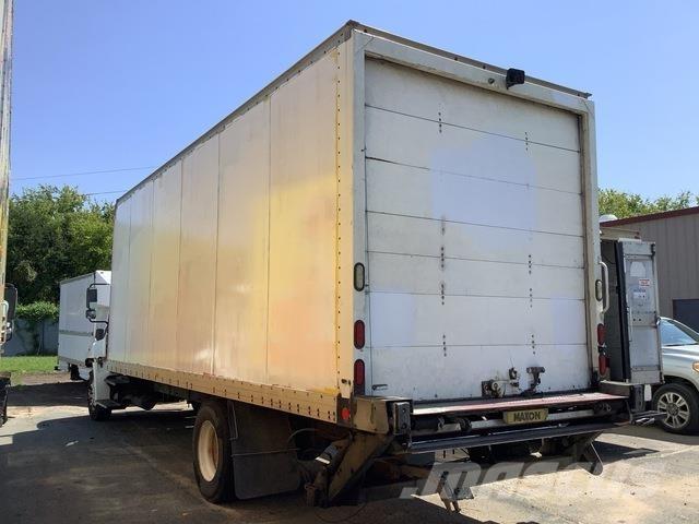 Hino 268 شاحنات ذات هيكل صندوقي
