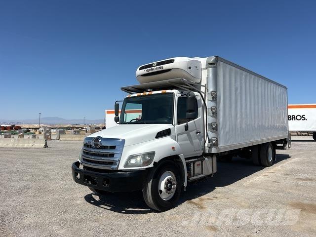 Hino 268 شاحنات بدرجة حرارة قابلة للضبط